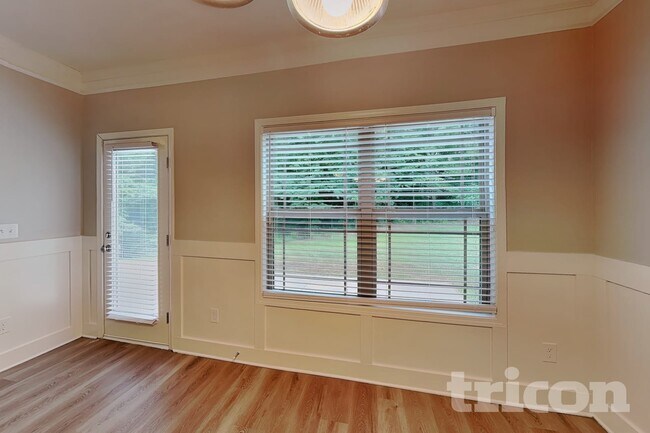 Foto del edificio - 821 Crescent Way