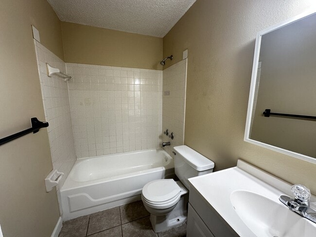Building Photo - 4966 SE 111th Ln