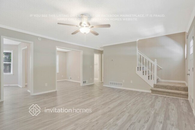 Foto del edificio - 306 Lake Swan Ct