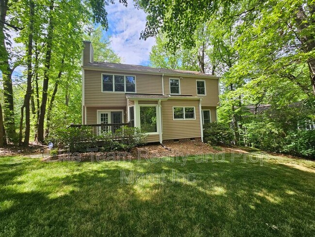 Foto del edificio - 4015 Brownes Ferry Rd