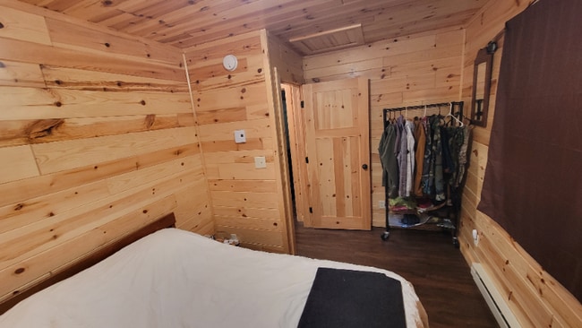 Foto del edificio - 10811 E North Down River Rd