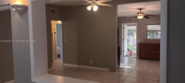 Foto del edificio - 1600 SW 14th St