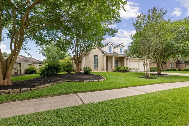 Building Photo - 1221 Torchwood Dr