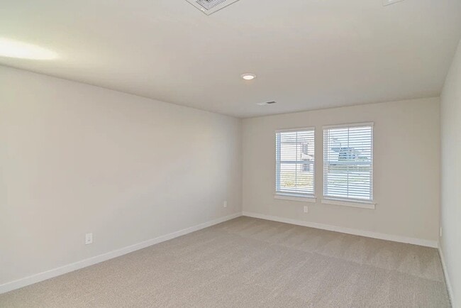 Building Photo - 1098 Bluffton Cir