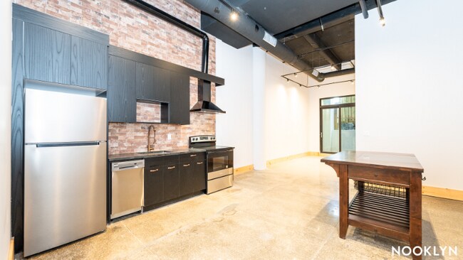 Foto del edificio - 255 18th St