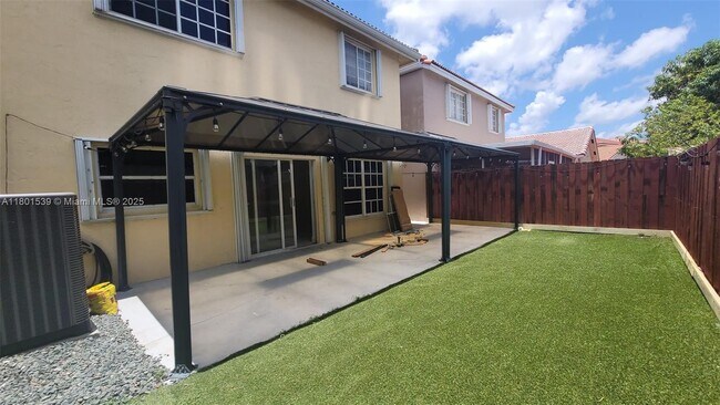 Foto del edificio - 10155 SW 163rd Pl