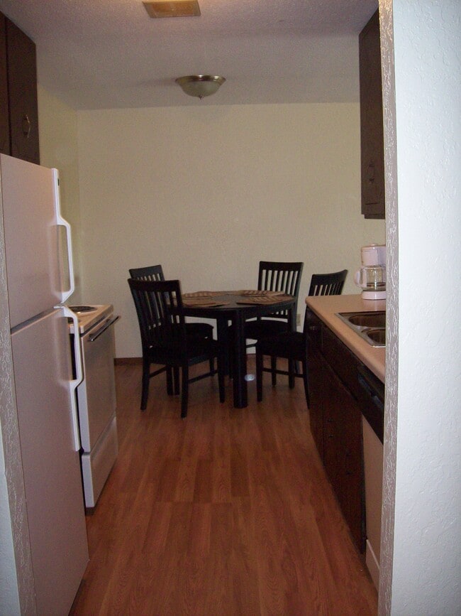 Foto del edificio - 511 Westview Dr