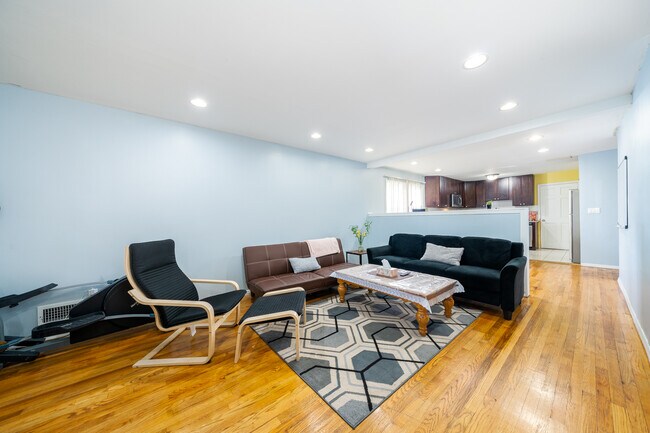 Foto del edificio - 9 Giles Ave