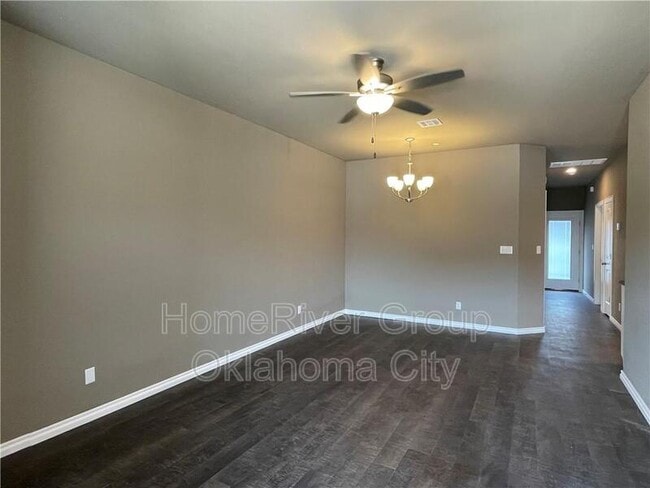 Building Photo - 1003 SW 91st St