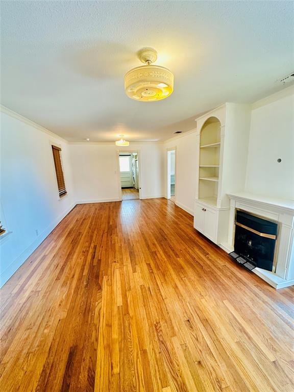 Foto del edificio - 1005 N Avenue C