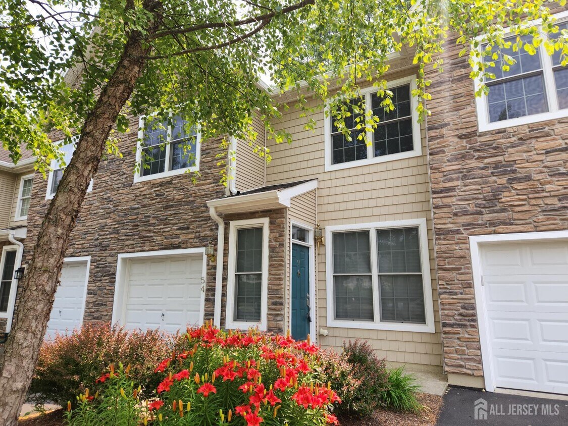 Foto principal - 54 Amber Dr
