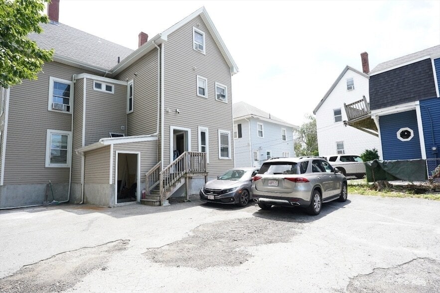 Photo - 139 Timson St