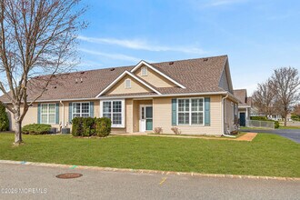 Building Photo - 2 Winkle Ct