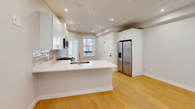 Building Photo - 166 Allston St Building Photo - 166 Allston St