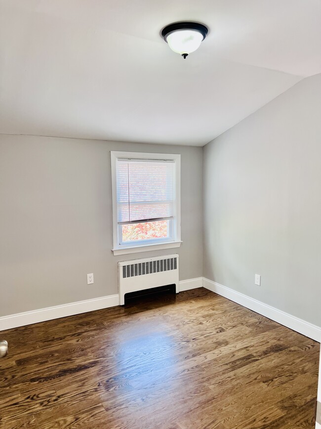 Building Photo - 23 Custis Ave