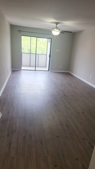 Photo - 3025 Walnut Bend Ln Apartment