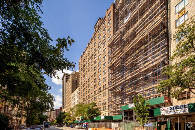 Building Photo - 21-33 W 96th St
