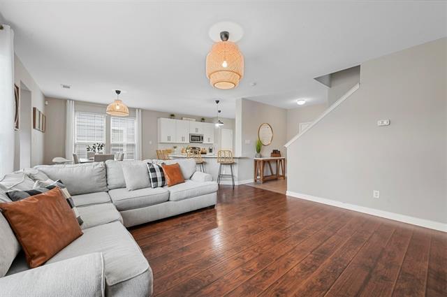 Foto del edificio - 6908 Wind Row Dr