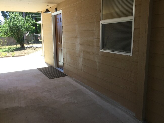 Foto del edificio - Charming 2-Bedroom Home in Prime Pecks Dri...