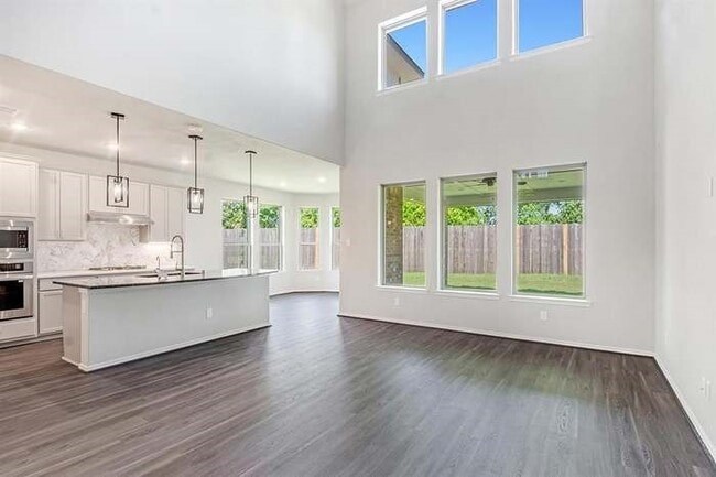 Building Photo - 25435 Kidwiler Dr