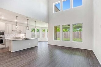 Building Photo - 25435 Kidwiler Dr