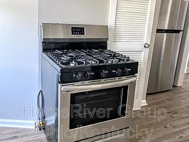 Building Photo - 1000 S 39th St