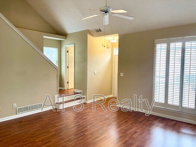 Building Photo - 40 Prestwick Ct