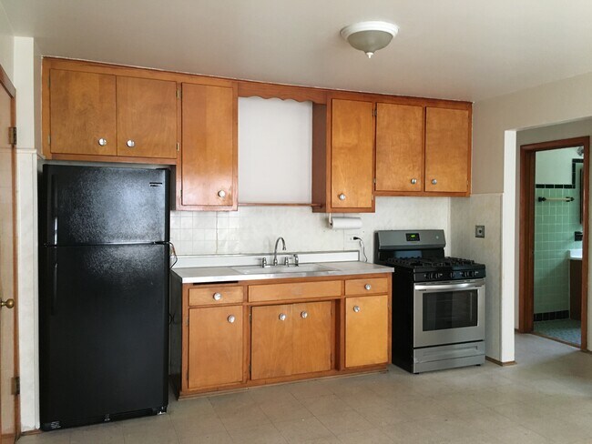 Building Photo - 3719 W 59th St