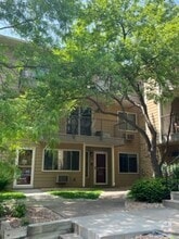 Building Photo - 2260 Ridge Dr
