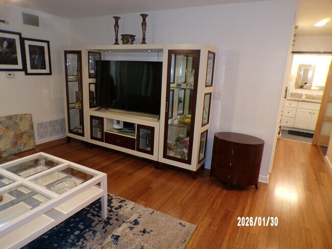 Foto del edificio - 1621 Hotel Cir S