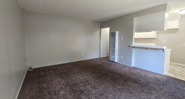 Foto del edificio - 15531 Belshire Ave