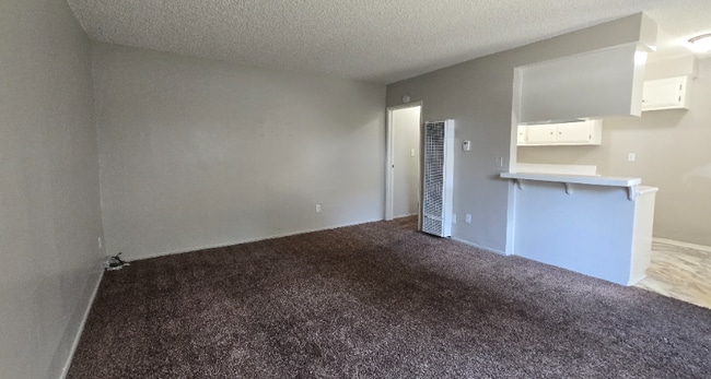 Building Photo - 15531 Belshire Ave