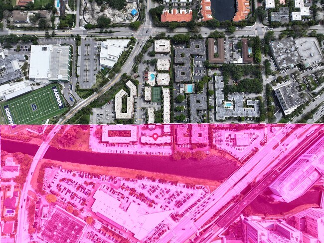 Foto del edificio - 6707 N Kendall Dr