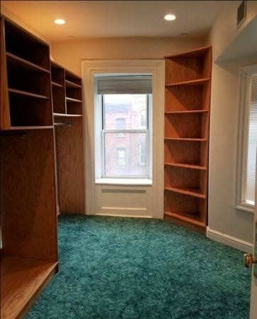 Building Photo - 348 Franklin Ave