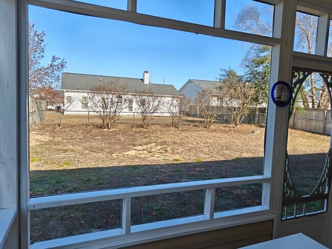 Building Photo - 3840 Goforth Dr