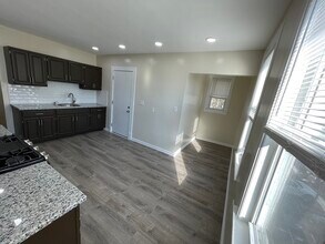 Building Photo - 480 Harvard St