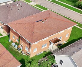 Building Photo - 1641 Prospect St
