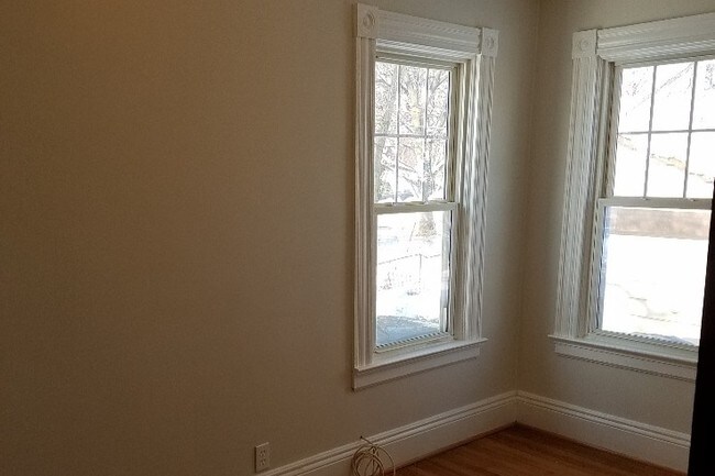 Bedroom 2 - 339 Winton Rd N