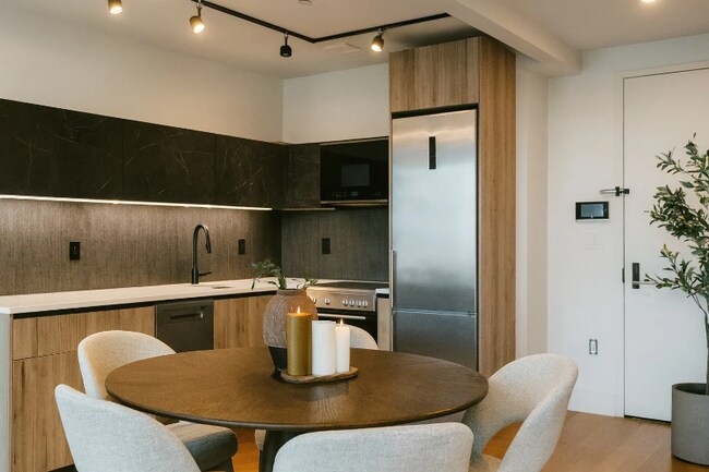 Foto del edificio - 885 Rogers Ave