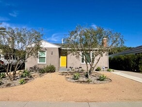 Building Photo - 6531 W 85th St