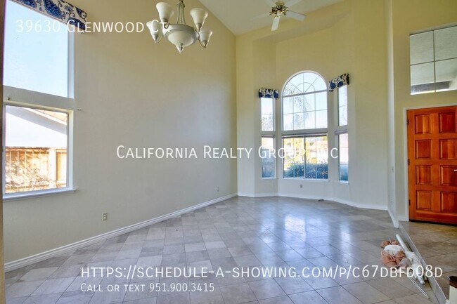 Foto del edificio - 39630 Glenwood Ct