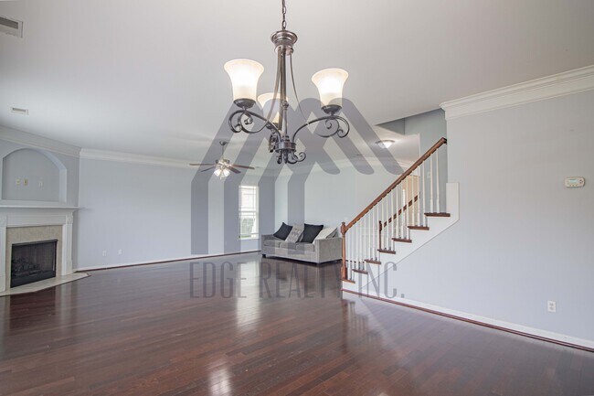 Building Photo - 110 Spring Lakes Dr