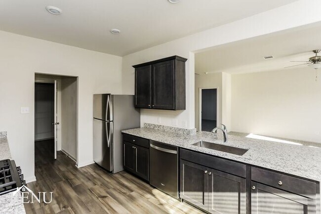 Foto del edificio - 308 Micah Ln