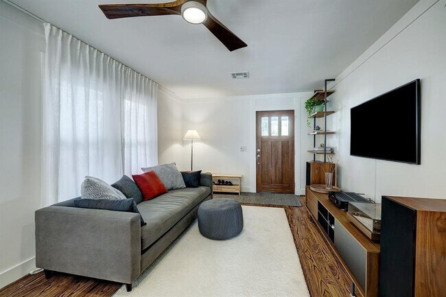 Foto del edificio - 3505 Brooks St