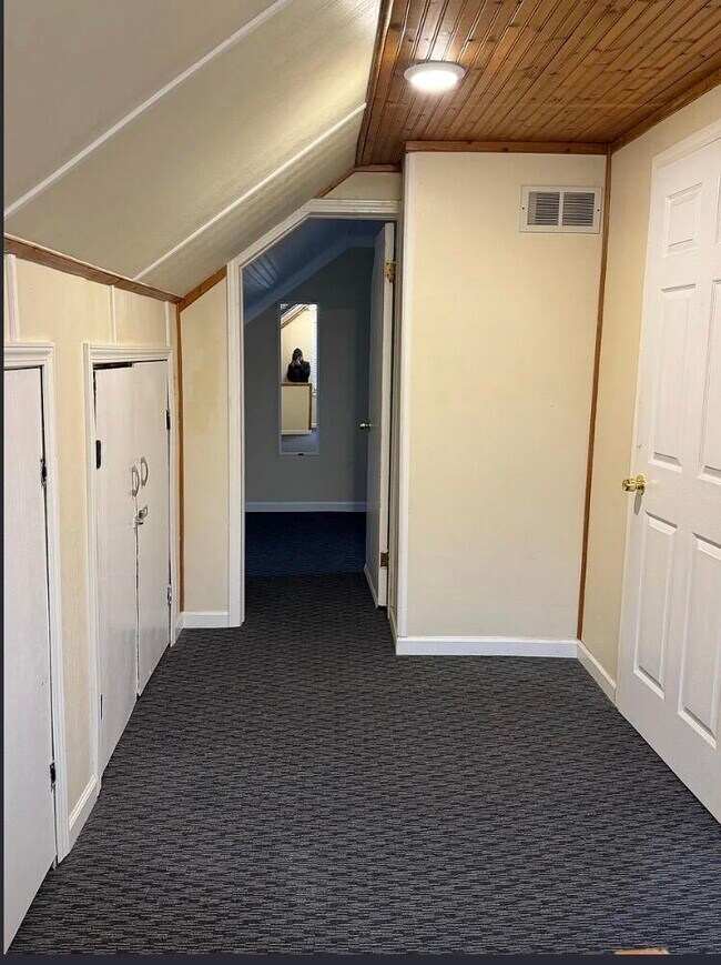 Foto del edificio - 22641 Albion Ave
