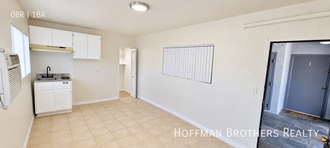 Building Photo - 4638 Tilden Ave