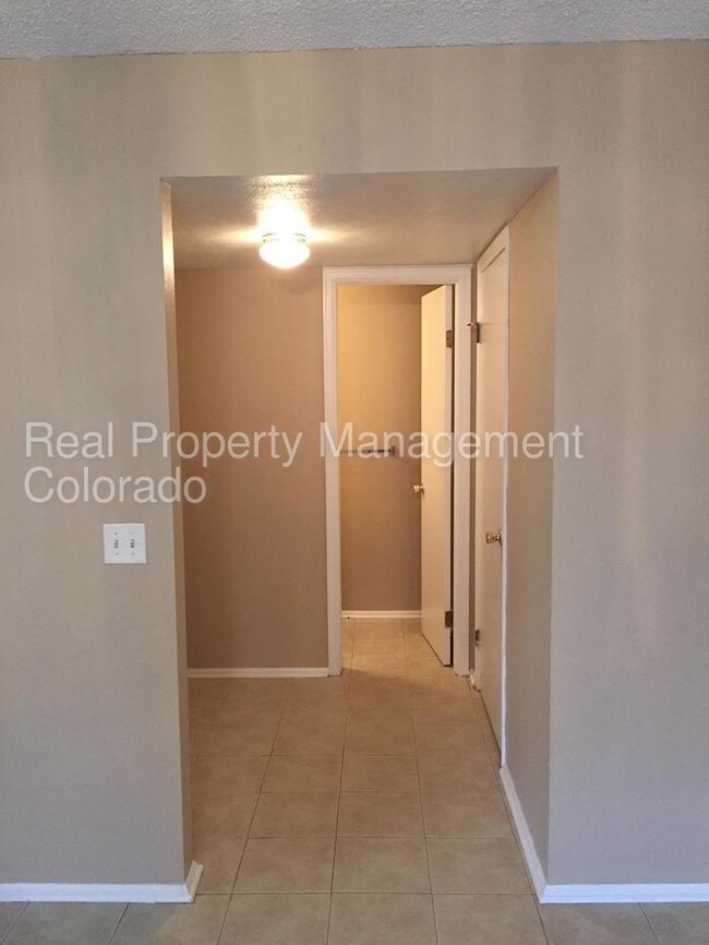 Foto del edificio - Beautiful Townhome in Stoneridge Park