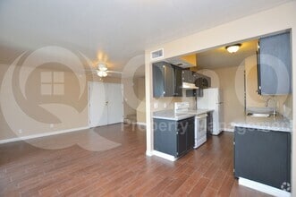 Building Photo - 6052 W Golden Ln