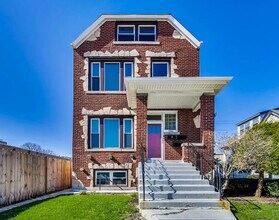 Building Photo - 4988 N Elston Ave