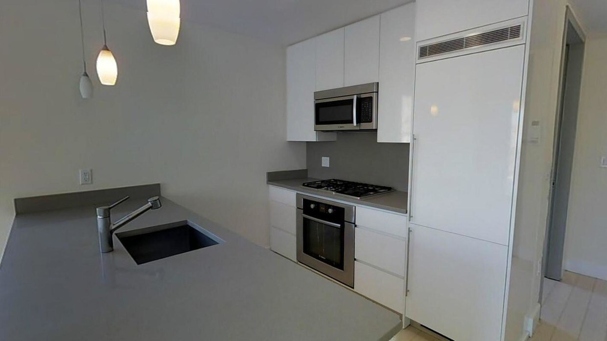 Foto principal - 109 Gold St